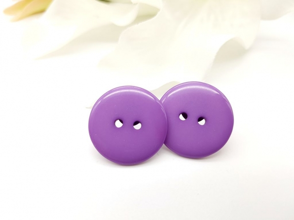 Einfache Kunststoff Knopf Ohrstecker Button lila